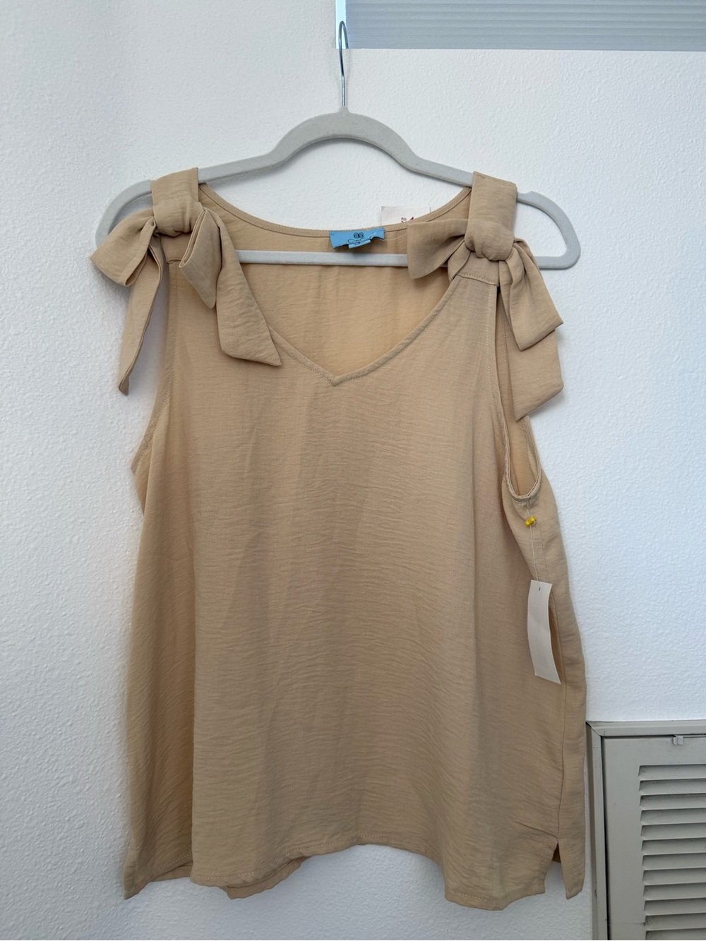 NWT CeCe Beige Tie-Shoulder Camisole
